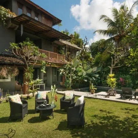 Villa W Residence